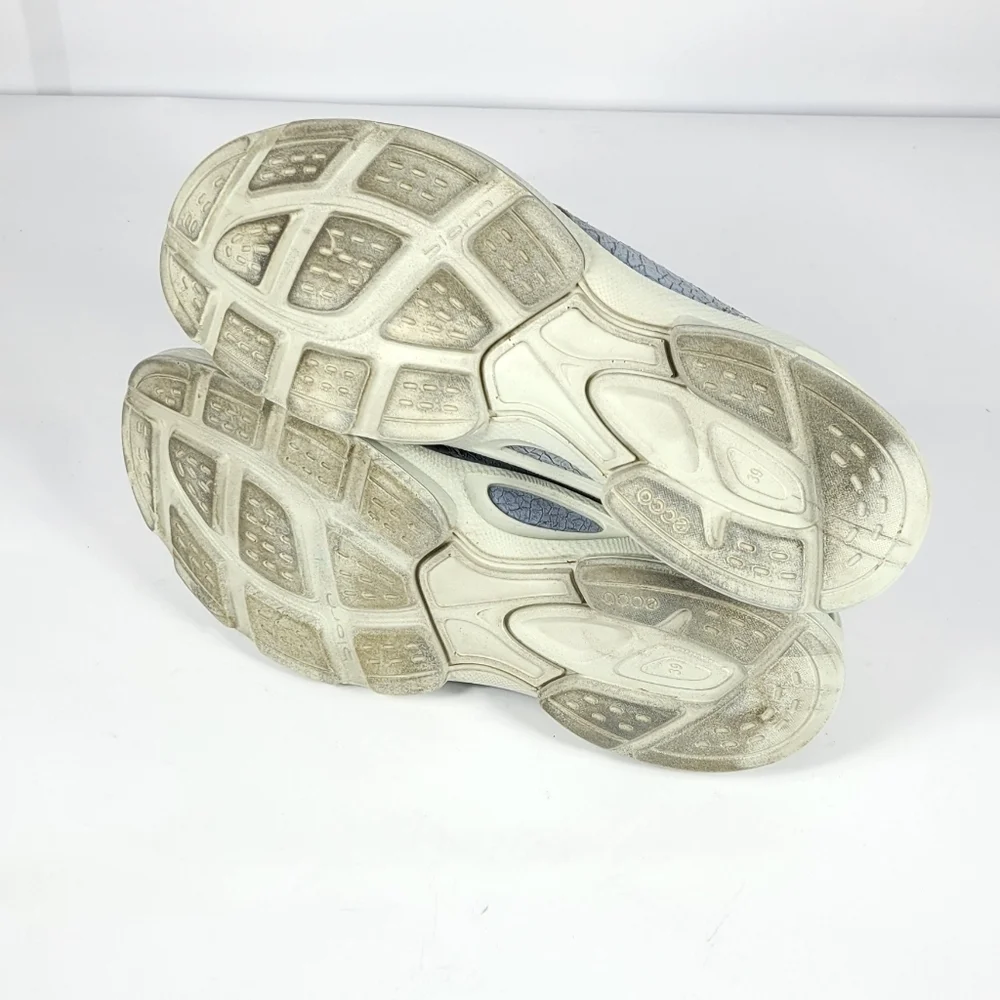 Ecco Sneakers #713 Size EU 39 (US8-8.5)
